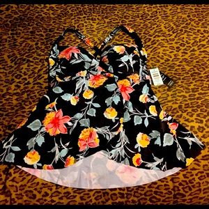 Torrid Swim/Bathing suit Top New with tags